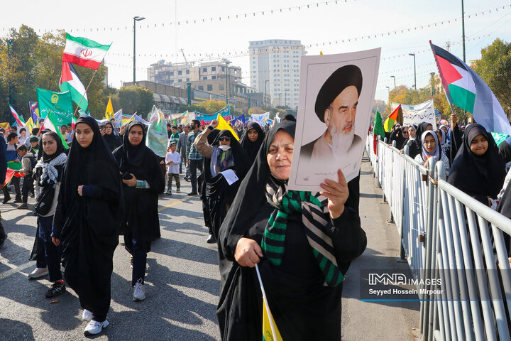 راهپیمایی 13 آبان در مشهد