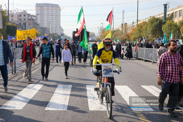 راهپیمایی 13 آبان در مشهد