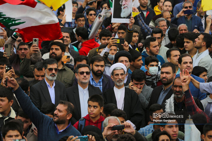 راهپیمایی یوم‌الله 13 آبان در اصفهان