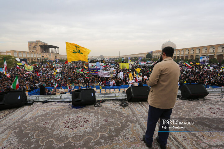 راهپیمایی یوم‌الله 13 آبان در اصفهان