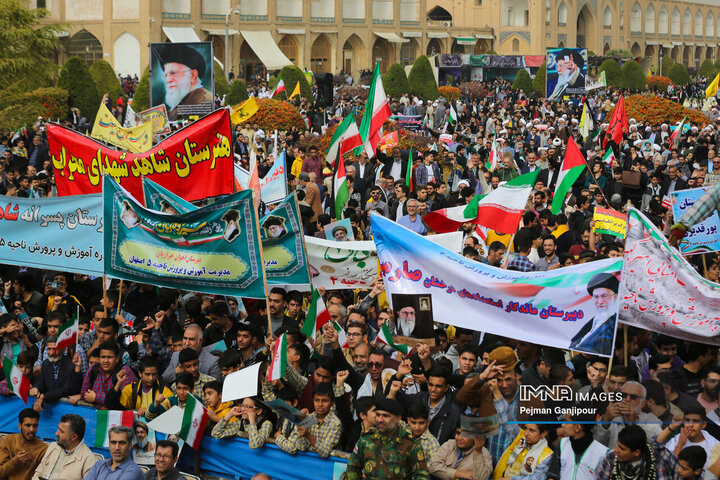 راهپیمایی یوم‌الله 13 آبان در اصفهان