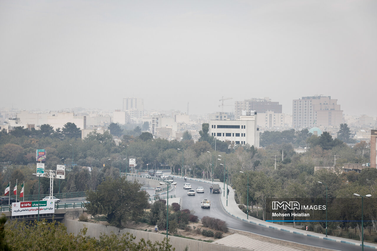 آلودگی هوای اصفهان امروز سه شنبه ۴ شهریور + جزئیات آلودگی هوا به تفکیک مناطق