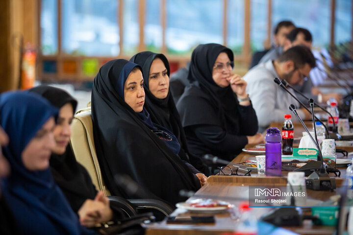 نشست هم‌اندیشی مالی اقتصادی شهرداری اصفهان