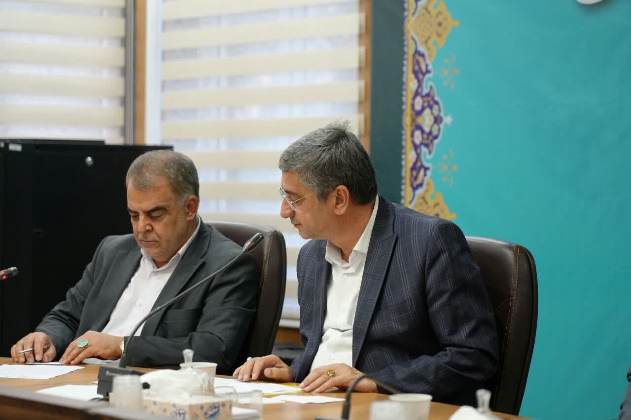 منتظر تغییر مدیران لرستان باشید / با افراد معمولی و کمانگیزه اهداف نمیرسیم