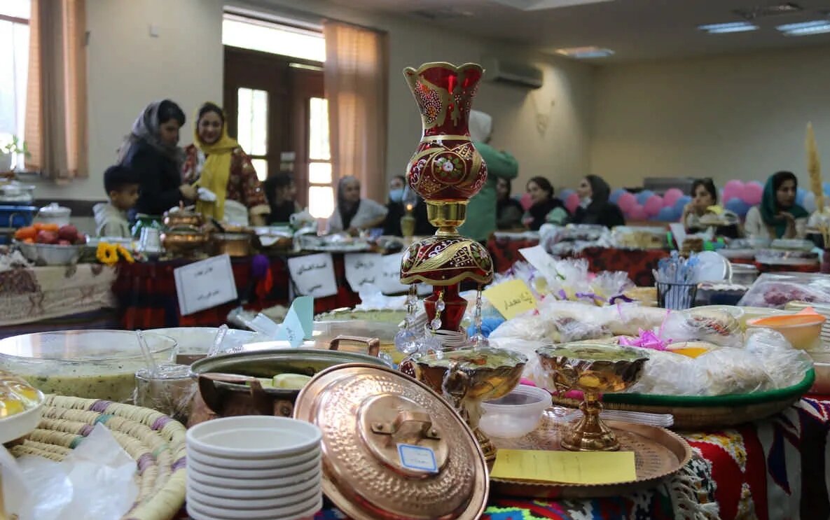 رنگینکمان دستپخت دانشآموزان گچسارانی به روایت تصویر