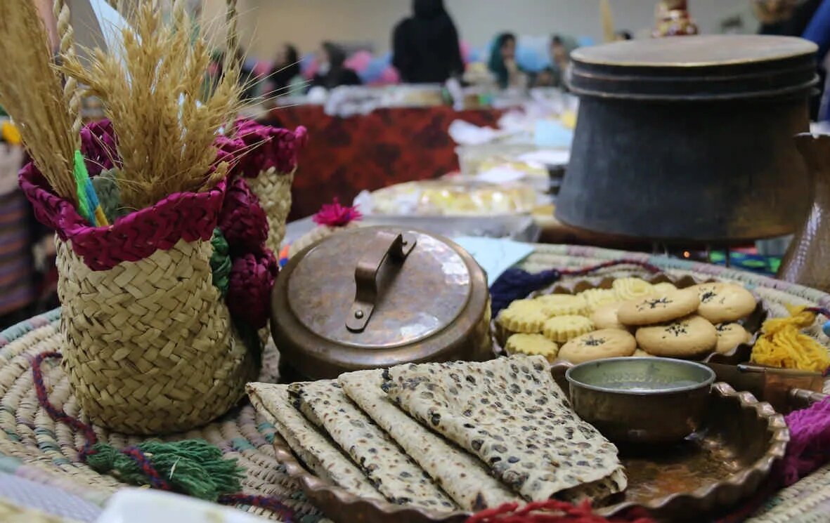 رنگینکمان دستپخت دانشآموزان گچسارانی به روایت تصویر