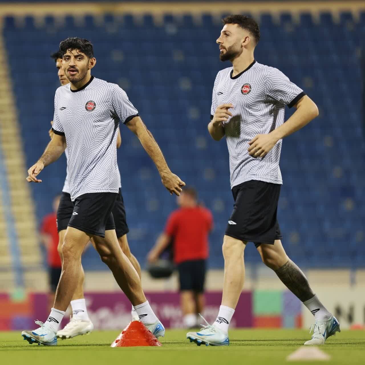 نبرد تیتیها برای صعود قاطعانه