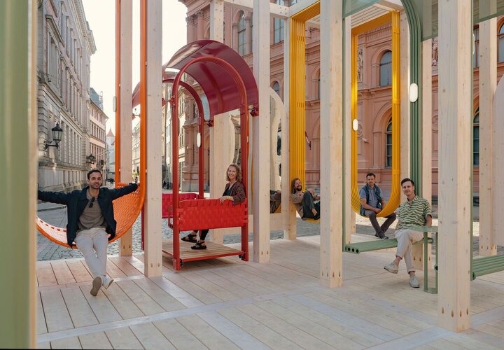 احیای شهر و تقویت نشاط شهروندی با دعوت مردم به تاب‌بازی