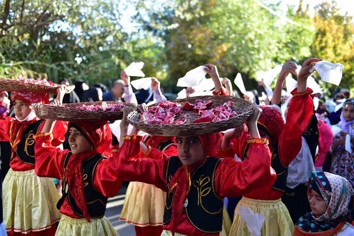 برگزاری نخستین جشنواره گردشگری« بهار در پاییز» در اردبیل