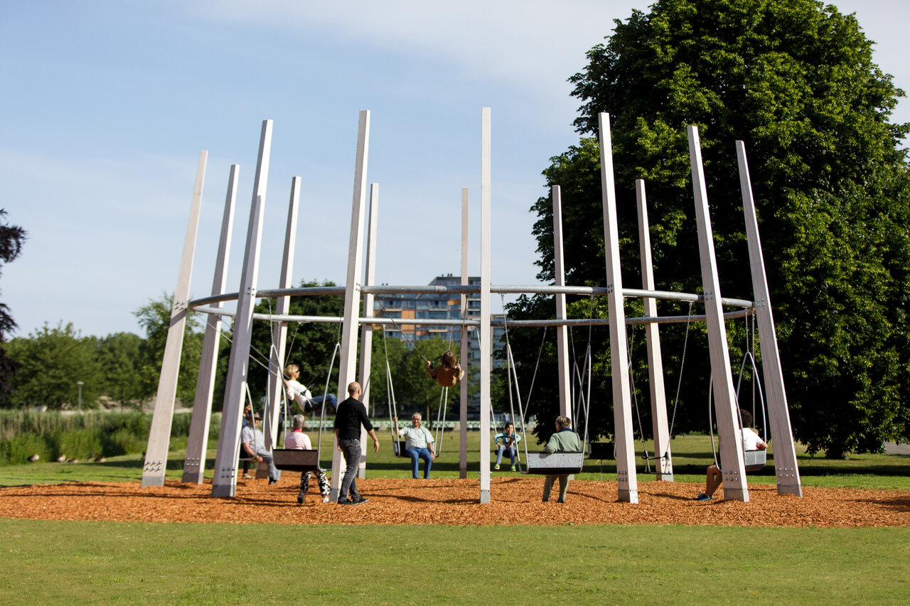 احیای شهری از طریق دعوت مردم به تاببازی