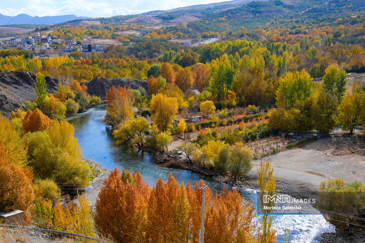 پاییز رنگارنگ سامان