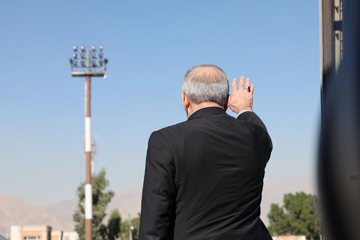 پزشکیان عازم باکو شد