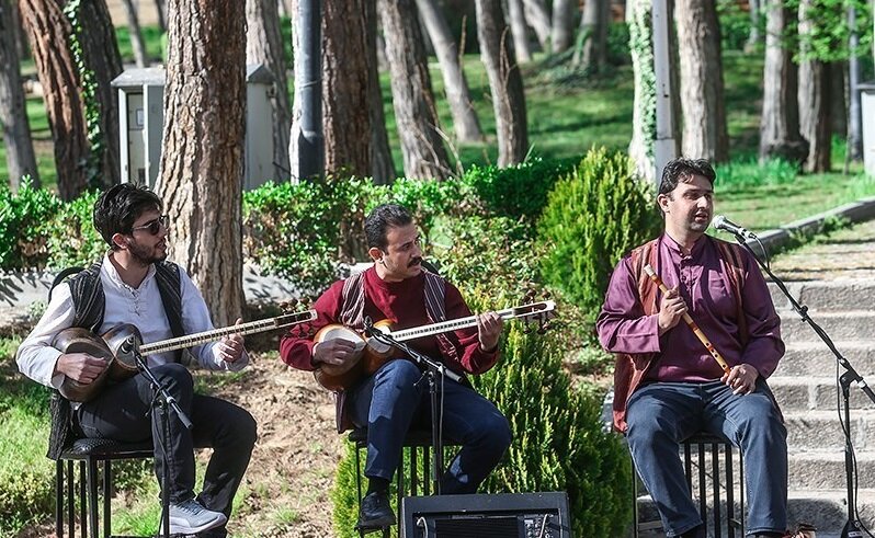 سازهایی که اصالت مینوازند