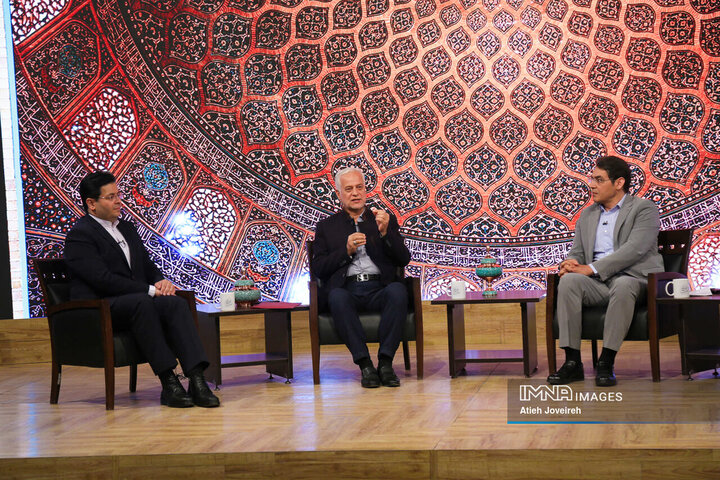 پشت صحنه برنامه تلویزیونی «اصفهان من»