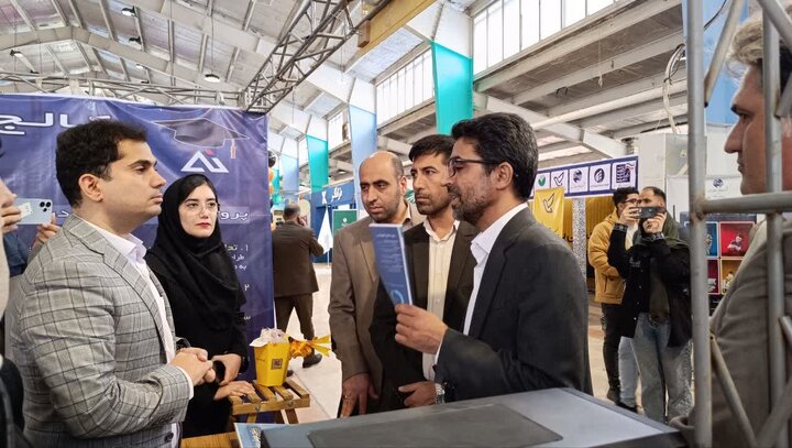 نمایشگاه الکامپ و تلکام کرمانشاه افتتاح شد