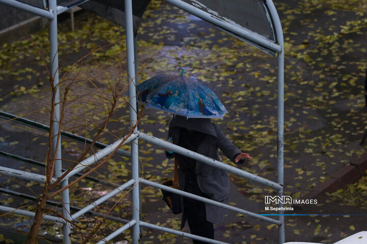 بارش اولین باران پاییزی در تبریز