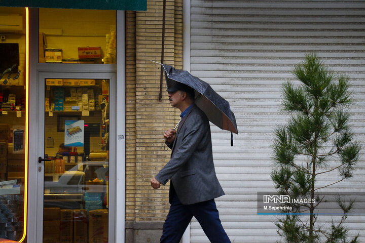 بارش اولین باران پاییزی در تبریز