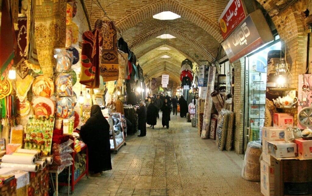 قدم در طولانیترین بازار سرپوشیده ایران/ تاریخ زنجان با قیصریه گره خورده است