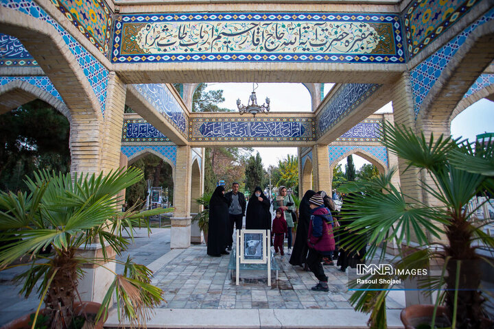 برگ زرین دفتر حماسه و ایثار مردم اصفهان