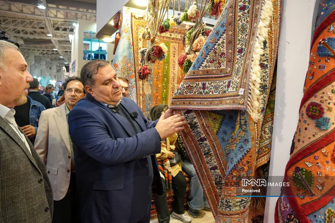 جلوه هنر کرمانیها در سیوهفتمین نمایشگاه ملی تهران