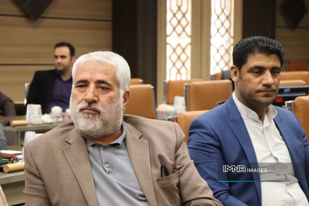 شایستهسالاری، فارغ از قومگرایی در انتصابات ضروری است