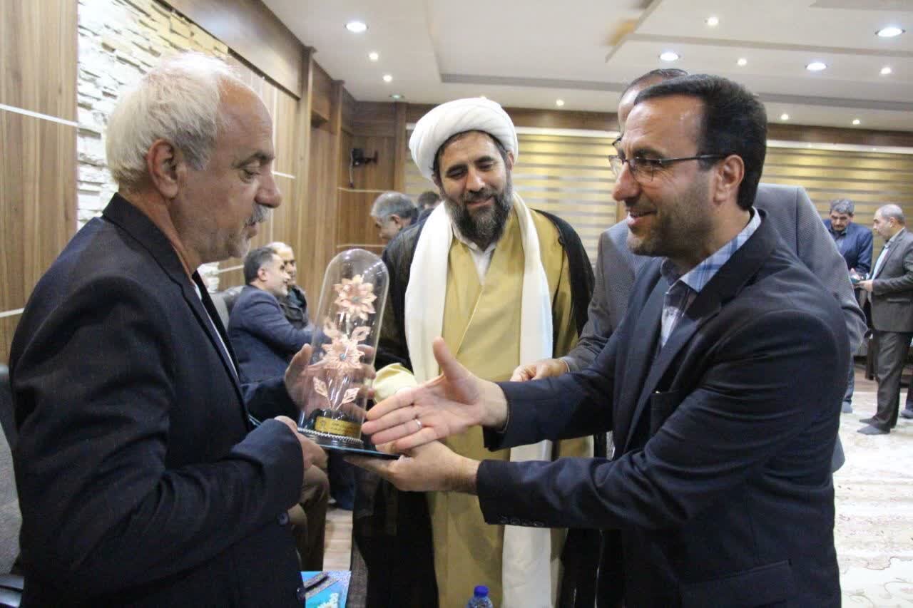 وظیفه ما درک فداکاریها و خدمترسانی بیشتر به آزادگان است.