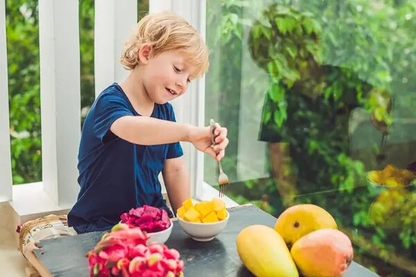 تقویت سیستم ایمنی کودکان: بهترین شربتها، مکملها و روشهای طبیعی تقویت سیستم ایمنی کودکان: بهترین شربتها، مکملها و روشهای طبیعی