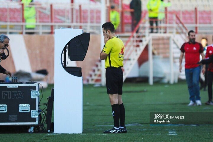 پیمان برادری برای موفقیت سپاهان/ VAR بلای جان تراکتور
