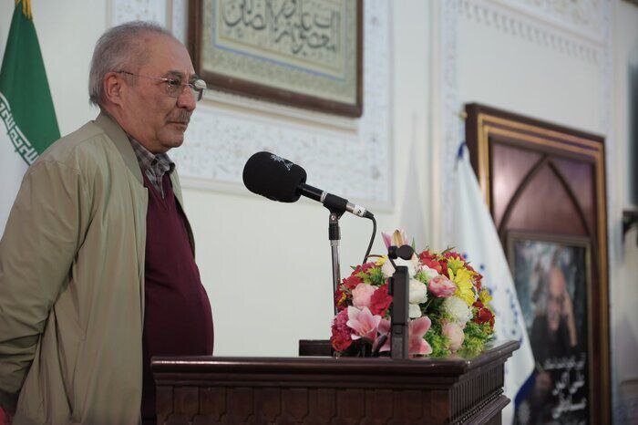 نقاش خواب کودکانی هستم که پدرانشان برای آزادی ایران شهید شدهاند
