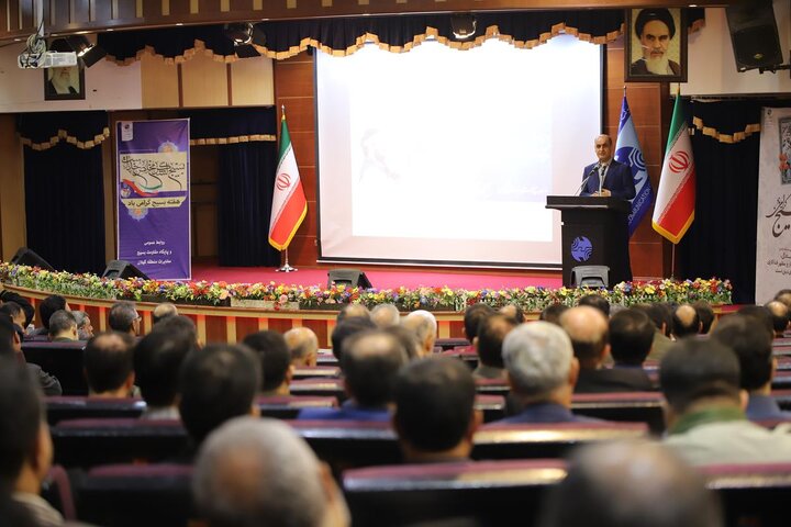 فرهنگ بسیجی موجب تسریع بهره‌وری در نظام اداری می‌شود