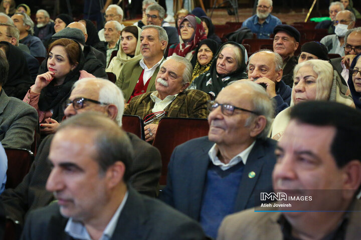 هجدهمین همایش سراسری هنرمندان پیشکسوت