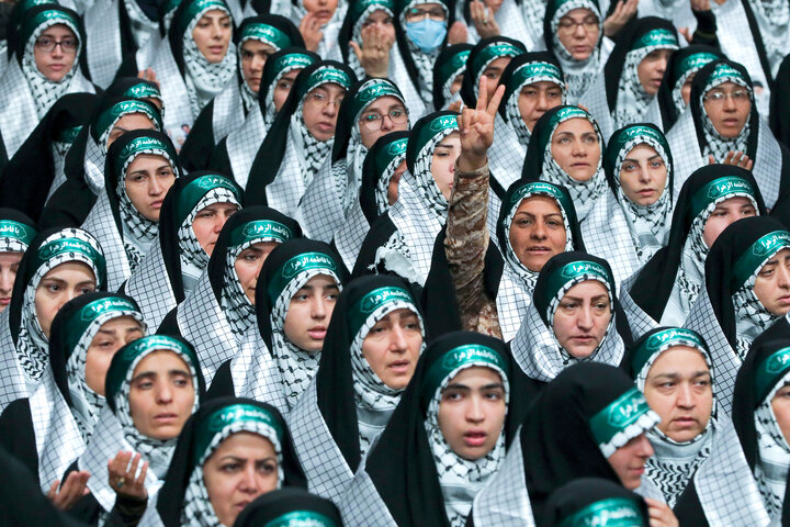 دیدار بسیجیان با رهبر معظم انقلاب