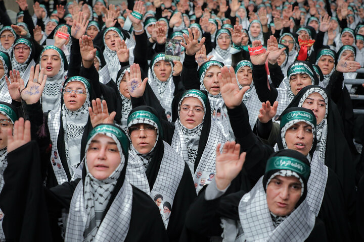 دیدار بسیجیان با رهبر معظم انقلاب