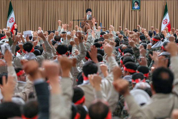 دیدار بسیجیان با رهبر معظم انقلاب