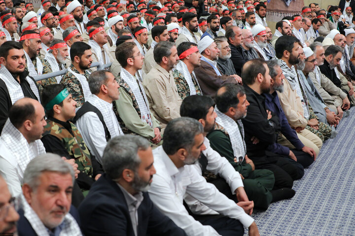 دیدار بسیجیان با رهبر معظم انقلاب