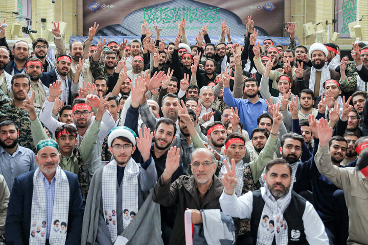 دیدار بسیجیان با رهبر معظم انقلاب