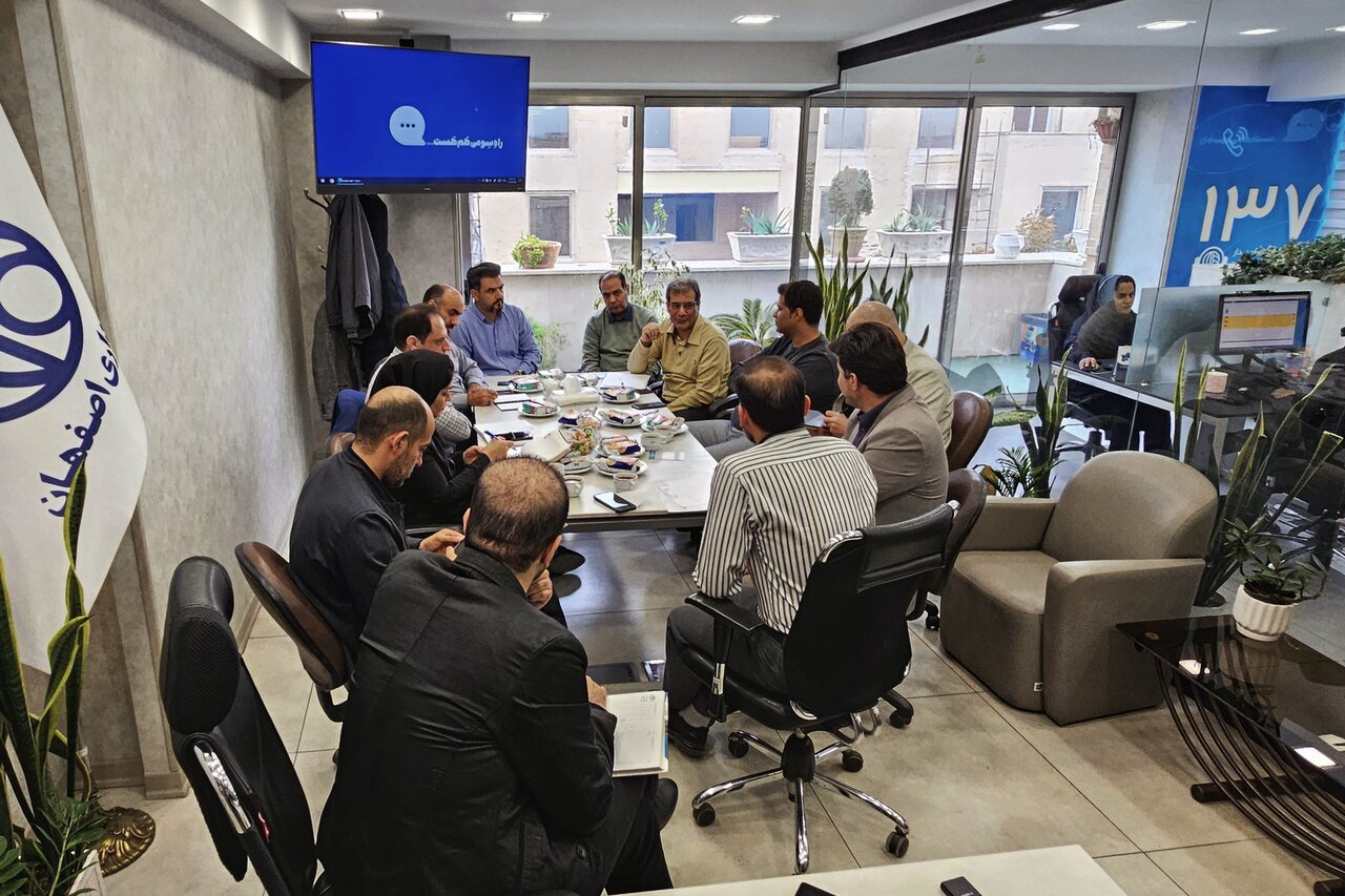 یکپارچهسازی خدمات سامانههای پاسخگویی ۱۳۷ و ۱۲۲ بررسی شد