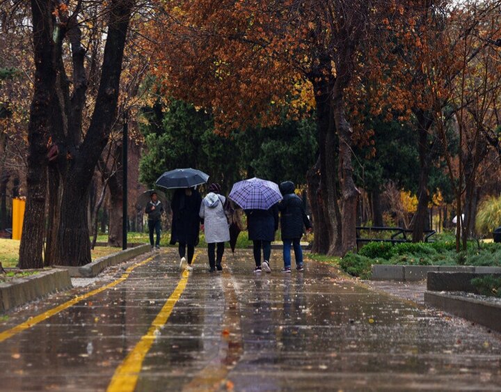 بارش پراکنده و وزش باد اصفهان را در برمی‌گیرد