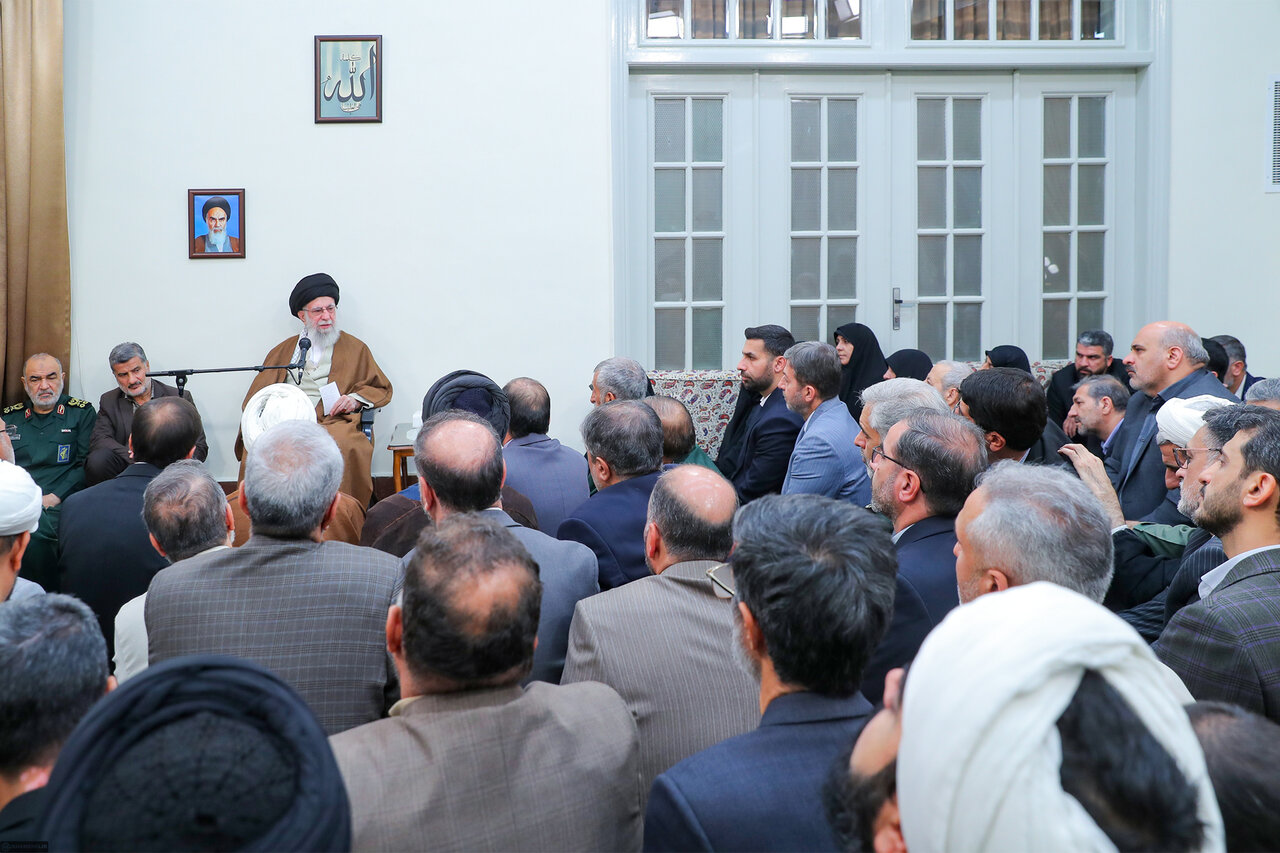 برای اصفهان و مردمان پابهرکابش