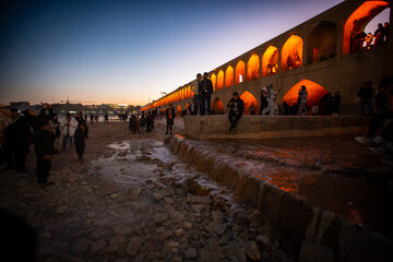 Zayanderud River Reawakens; Isfahan Celebrates Return of Life, Hope