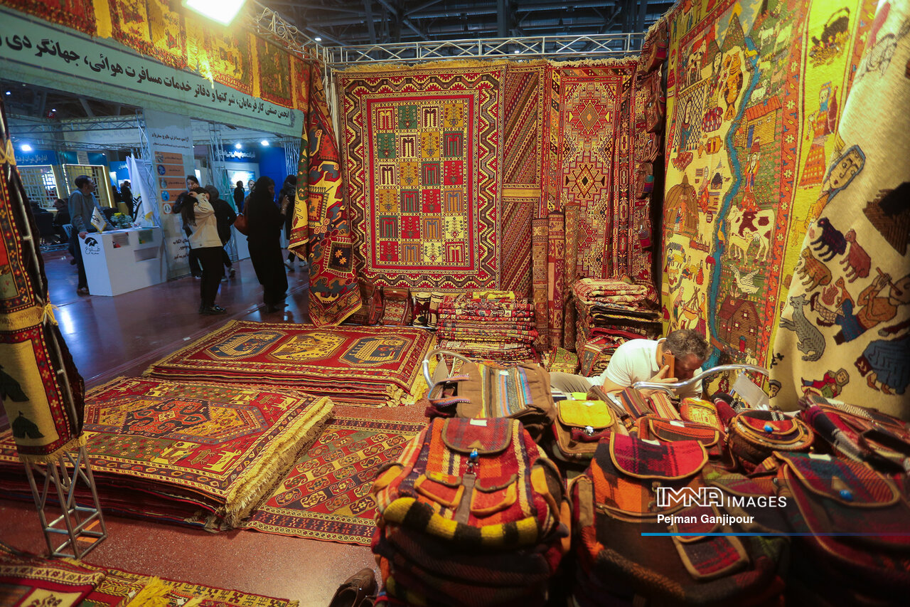 احیای قالیبافی در چادگان، بازگشت به ریشههای هنری و فرهنگی