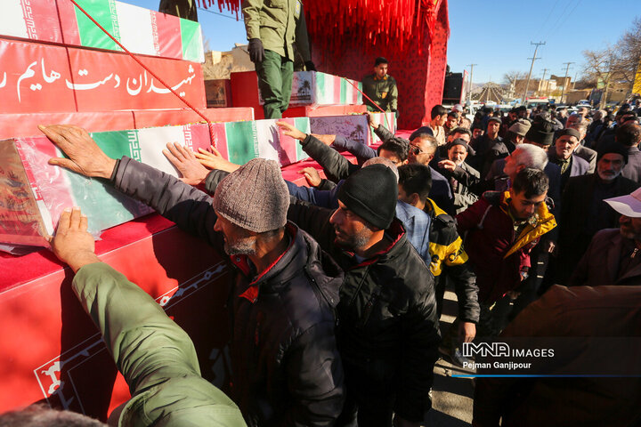 کاروان اهالی بهشت در داران، دامنه، بویین‌و‌میاندشت و چادگان