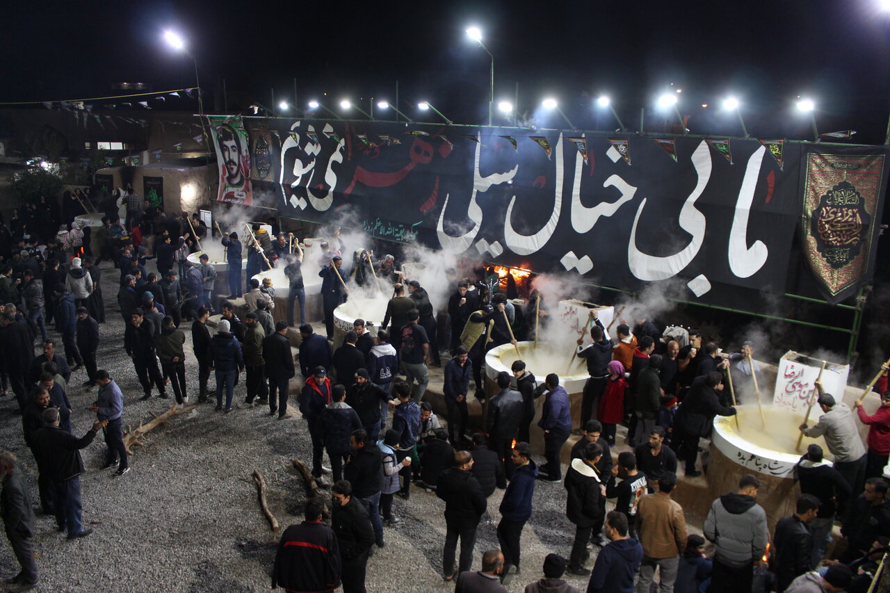 آئین حلیمپزان با قدمت ۲ دهه در زواره اردستان + فیلم