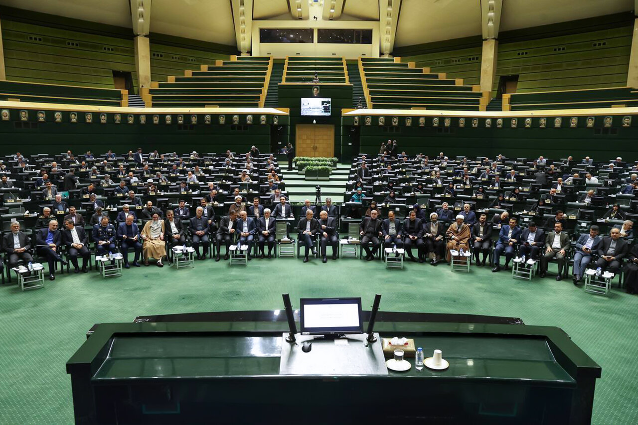 از حمله تروریستی به زاهدان تا تصویب لایحه حمایت ایرانیان خارج کشور