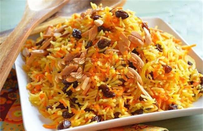 سفر به سفرههای خوشرنگ مشهدی