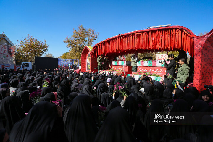 دانشگاه اصفهان میزبان کاروان اهالی بهشت