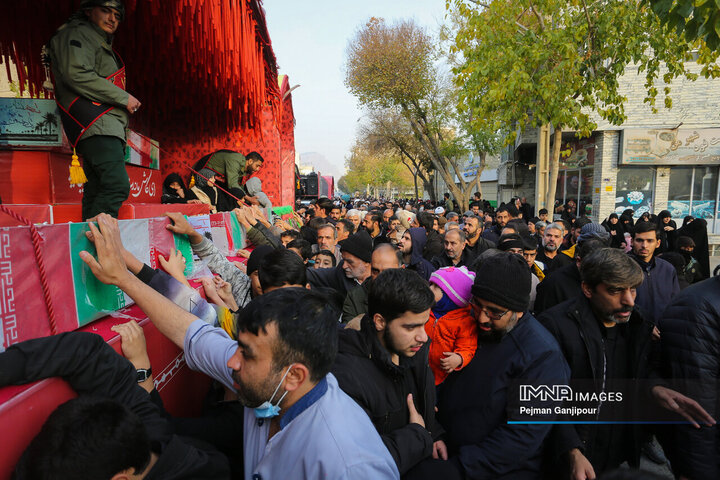 کاروان اهالی بهشت در خمینی‌شهر و درچه