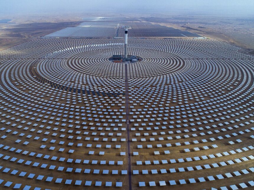 صحرای پوشیدهشده با پنلهای خورشیدی؛ بزرگترین اشتباه تاریخ