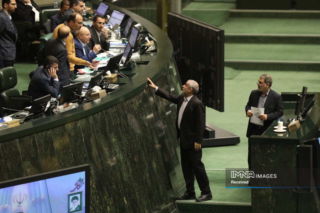 سیل قانون، کویر اجرا