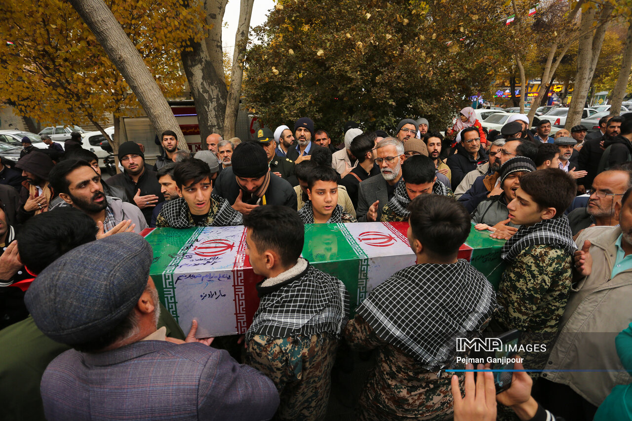 از مجمعبرون مادران تا سلام نظامی نوجوانان؛ روایتی از بازگشت شهدا